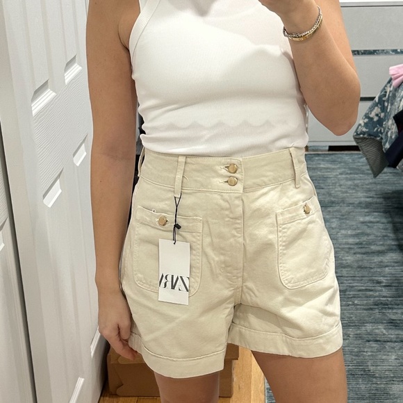 Zara patch pocket denim cream shorts gold buttons 6 - Picture 2 of 2